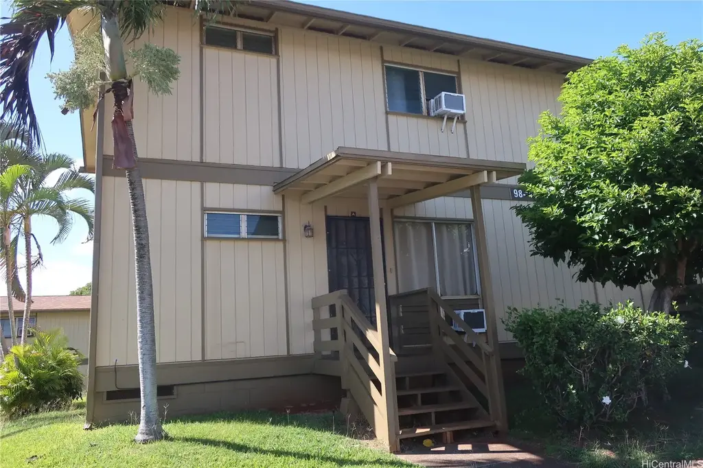 98-1448 Koaheahe Street # 80, Pearl City