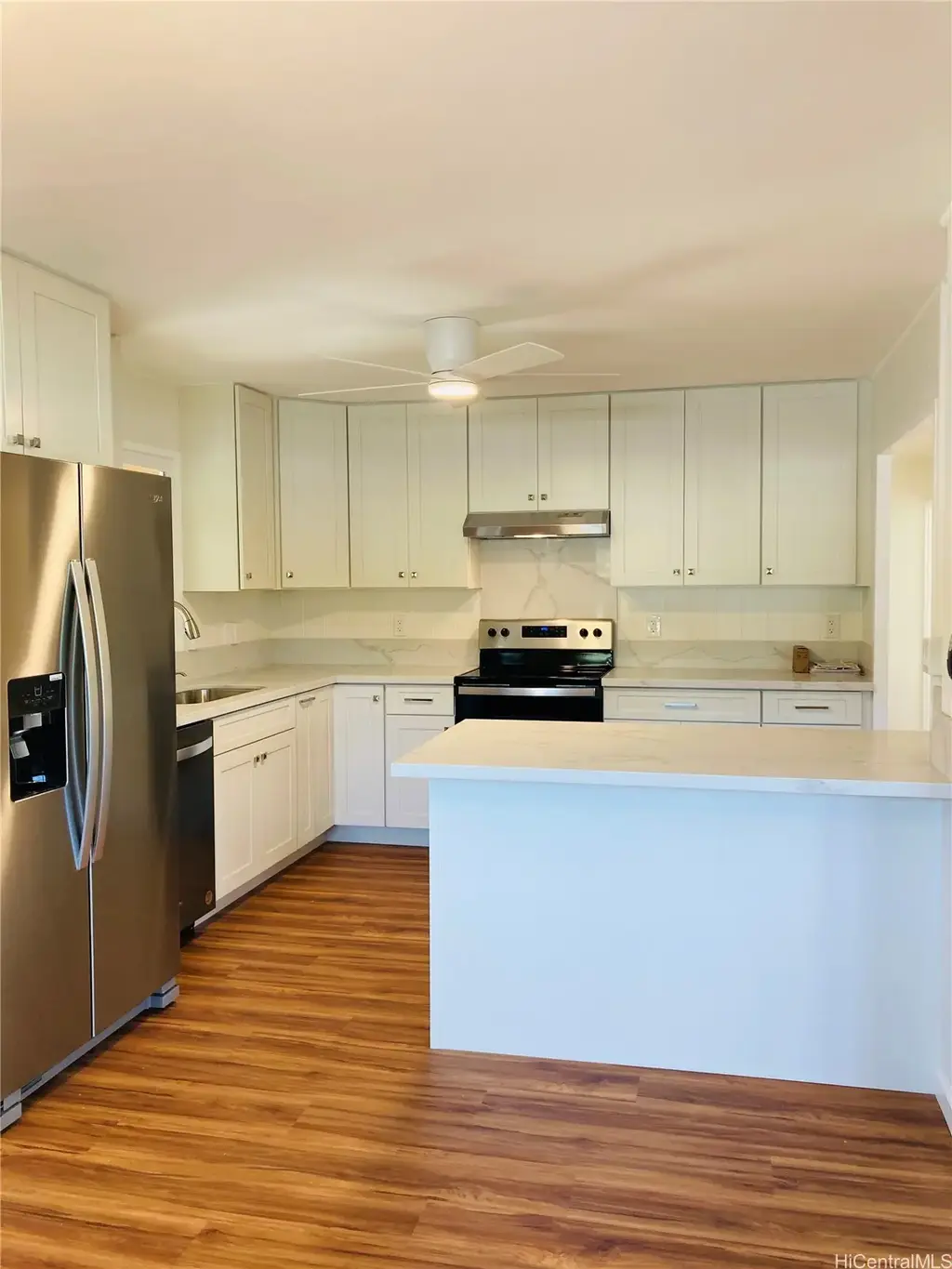 1381 Ala Aolani Street, Honolulu