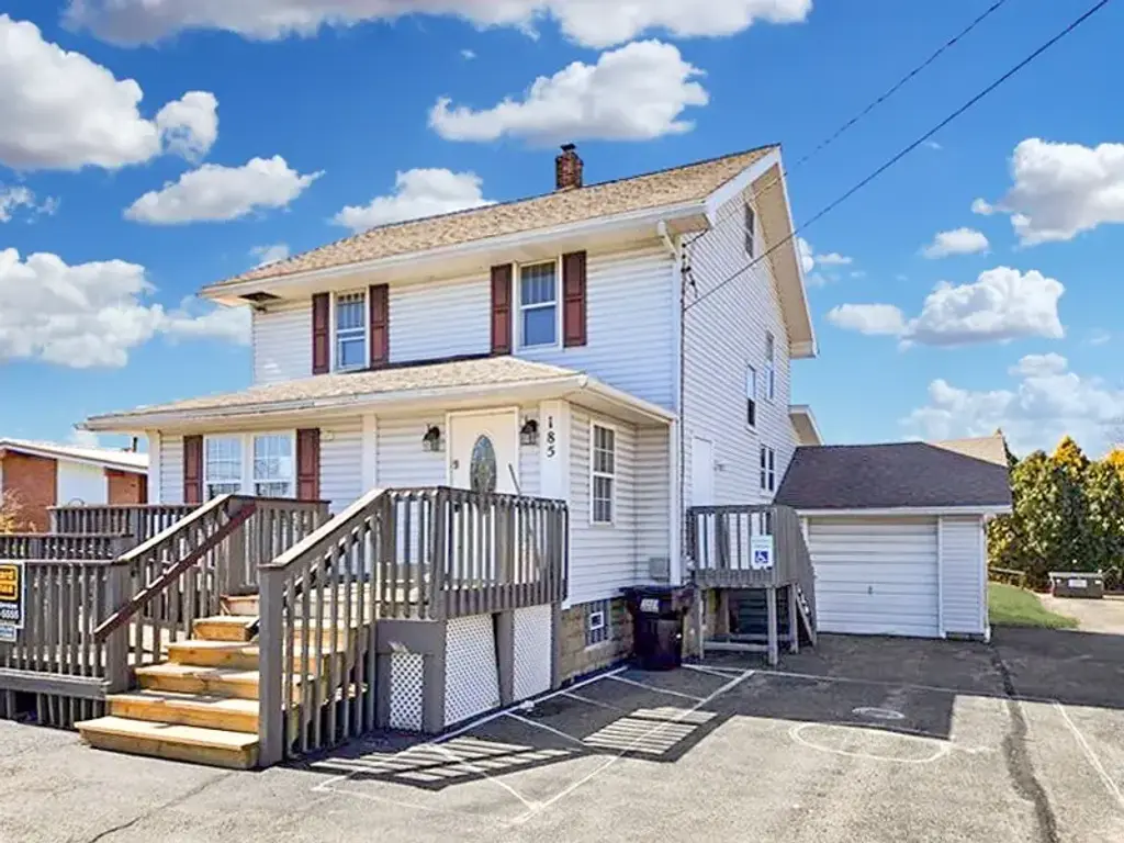 185 Buhl Farm Drive , Hermitage