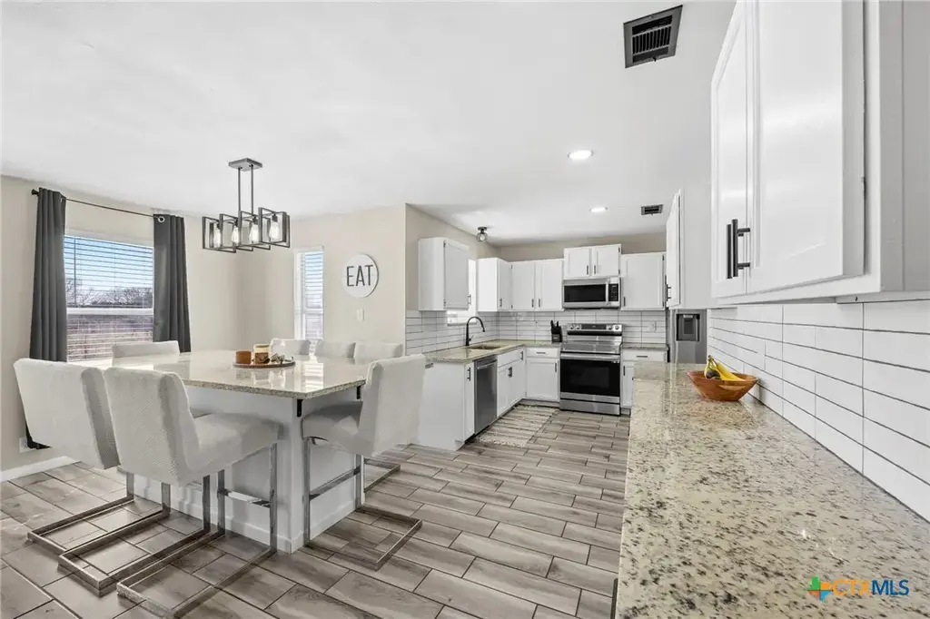 2202 Waterfall Drive, Killeen