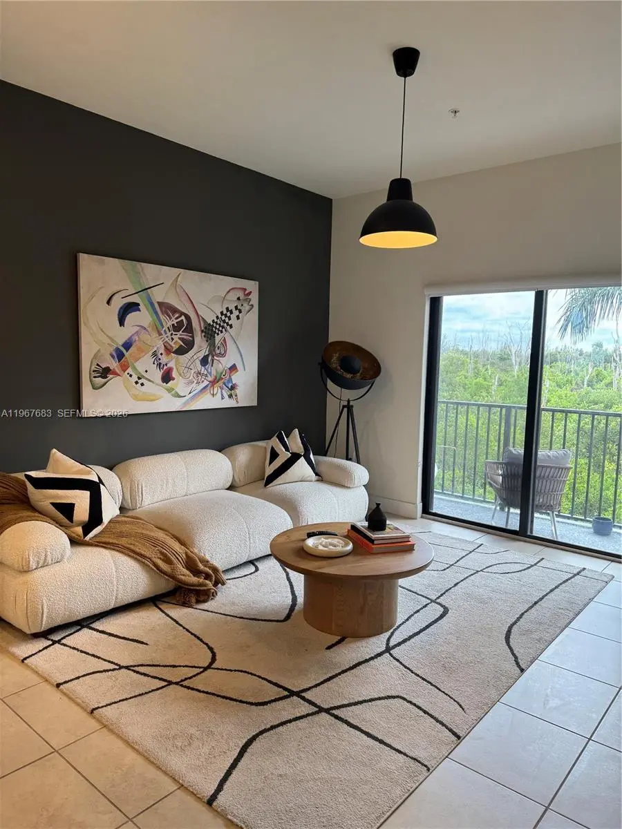 Photo of Listing #A11967683