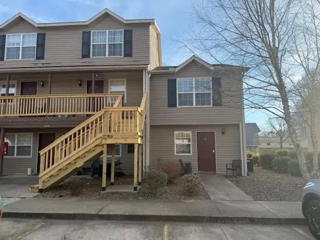 2108-6 N Garland Avenue, Fayetteville