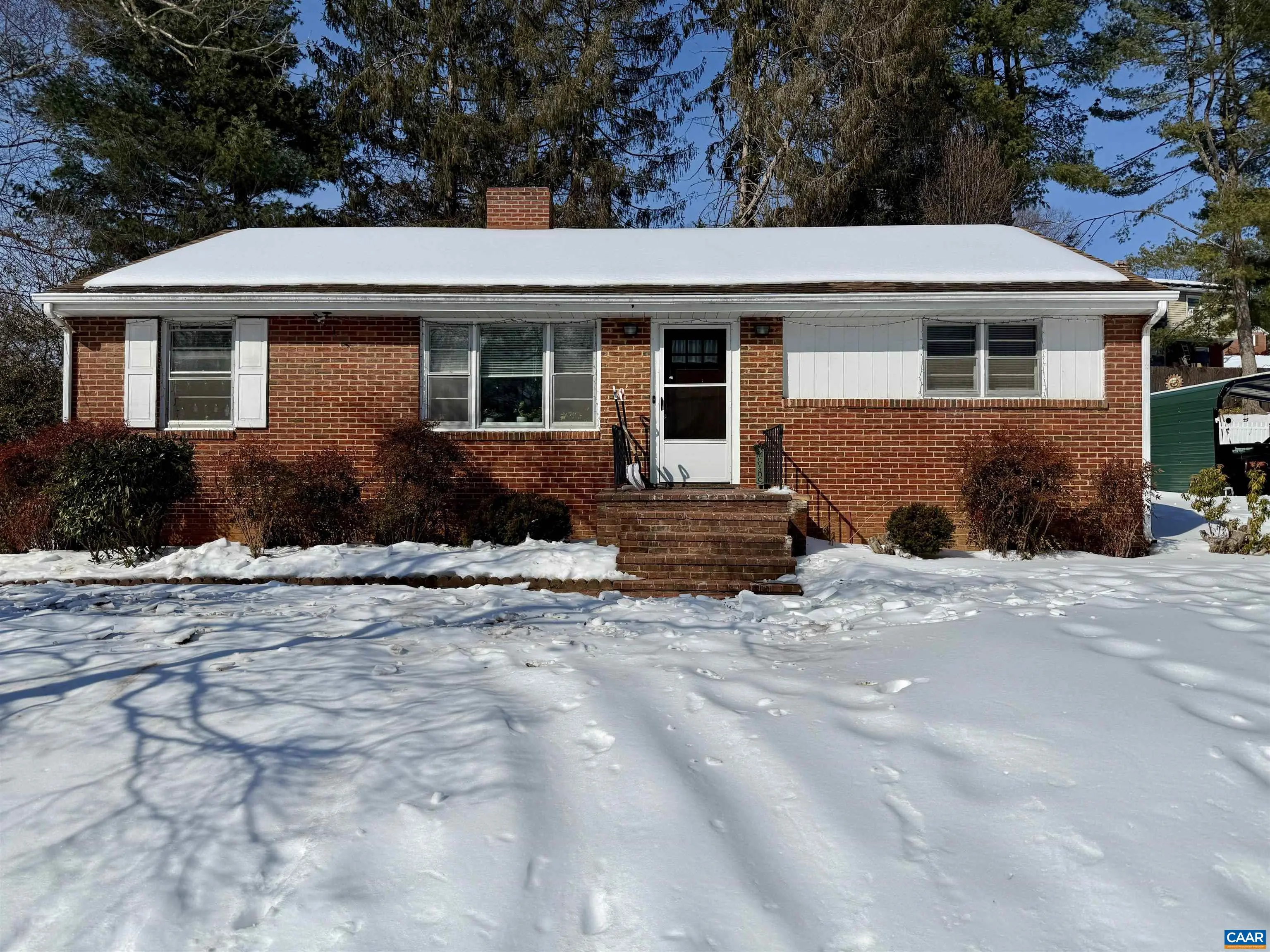 908 Belmore Ave, Staunton