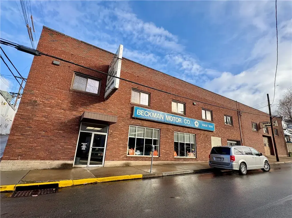 110 Penn Avenue , Mt Oliver