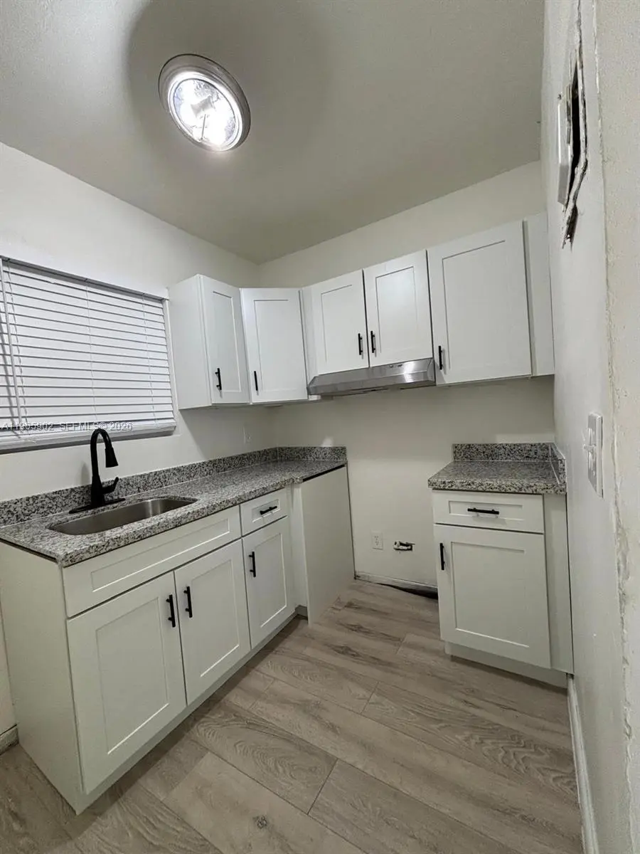 Photo of Listing #A11965902