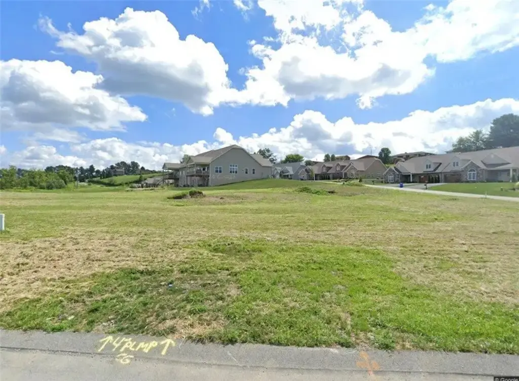 1160 Augusta Circle , North Huntingdon