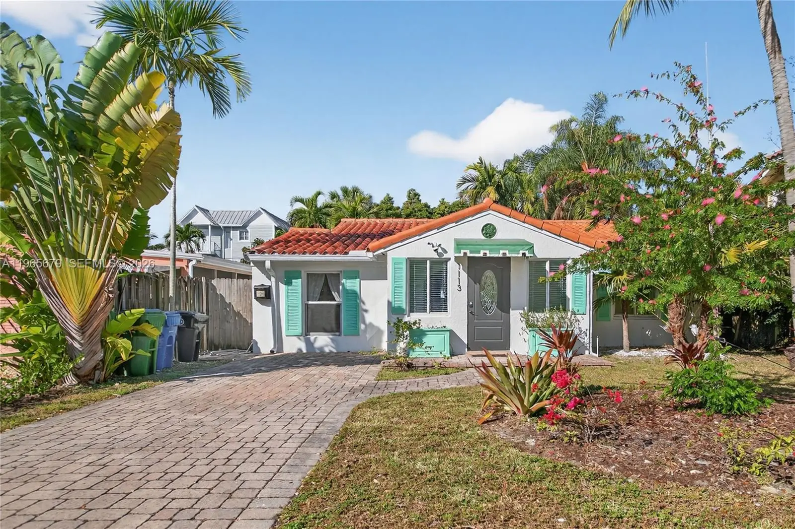 Photo of Listing #A11965679