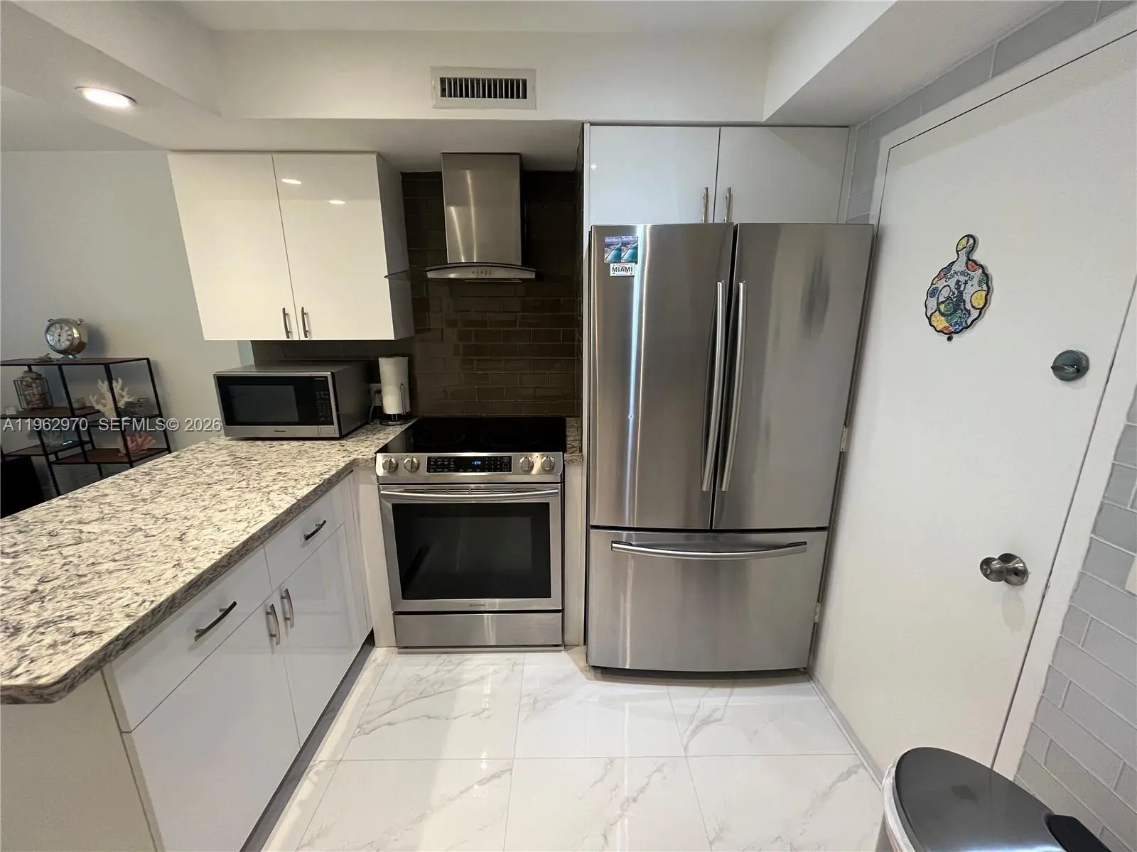 Photo of Listing #A11962970