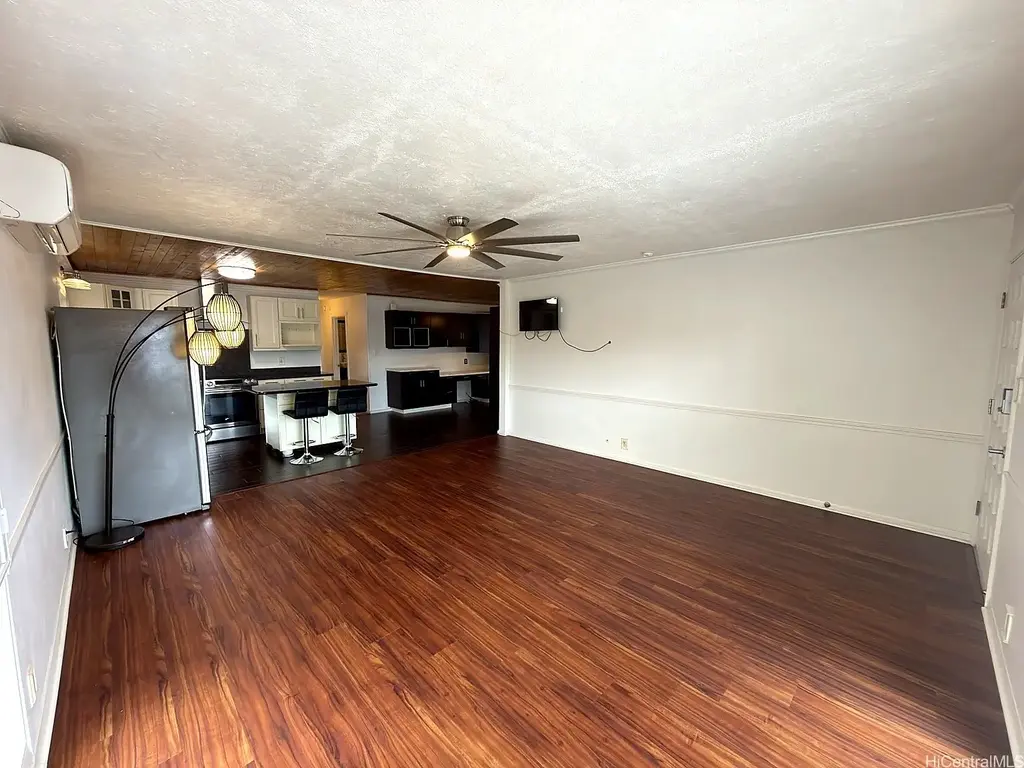 98-1761 Ipuala Loop, Aiea