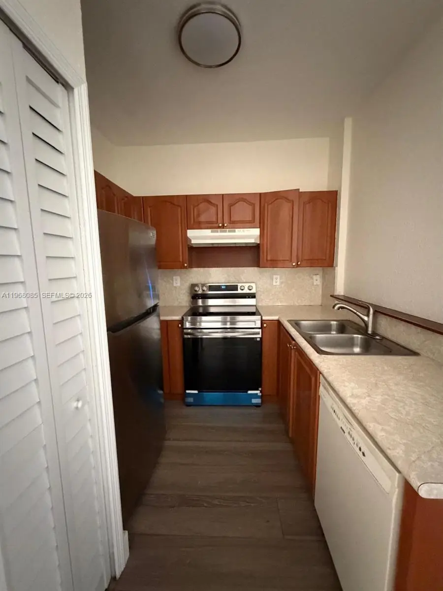 Photo of Listing #A11968085