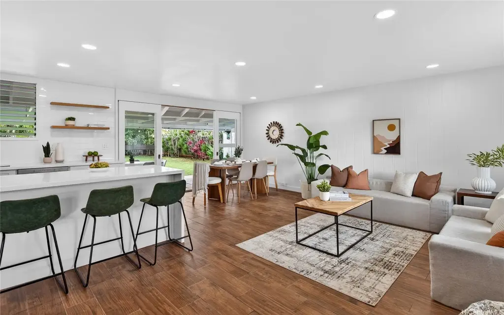 220 Kaha Street, Kailua