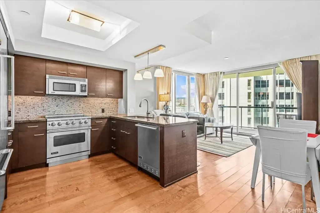 1837 Kalakaua Avenue # 1011, Honolulu