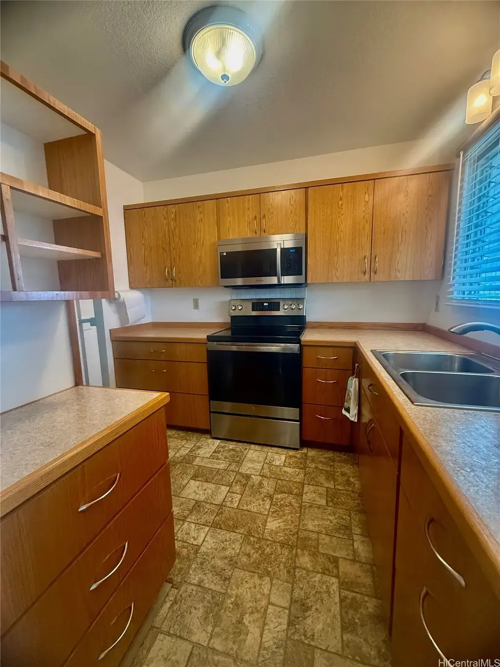 98-1445 Kamahao Street # 975, Pearl City