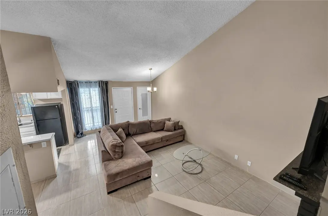 Photo of Listing #2757692