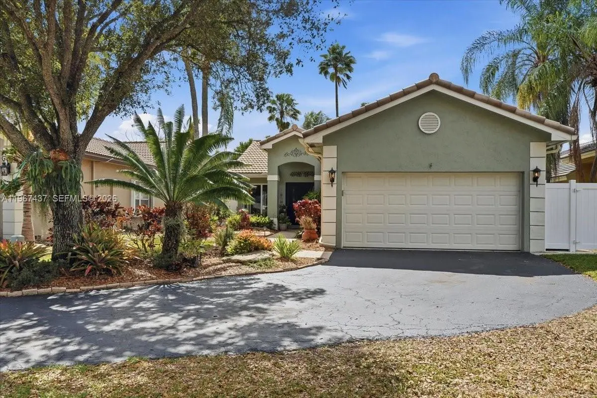 Photo of Listing #A11967437