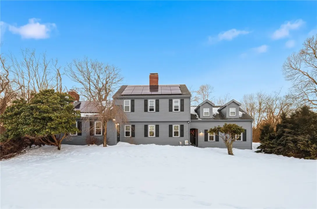 777 East Shore Rd, Jamestown