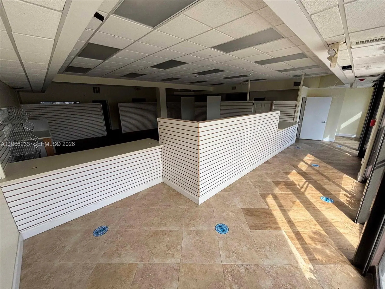 Photo of Listing #A11968233