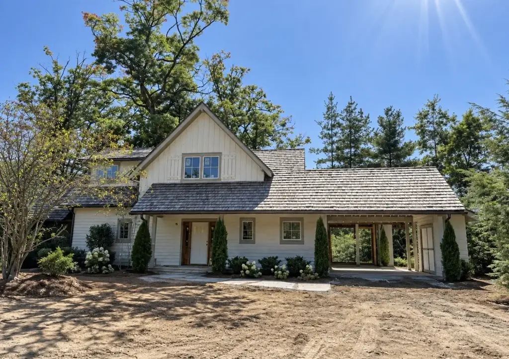 33 Cottage Walk, Cashiers