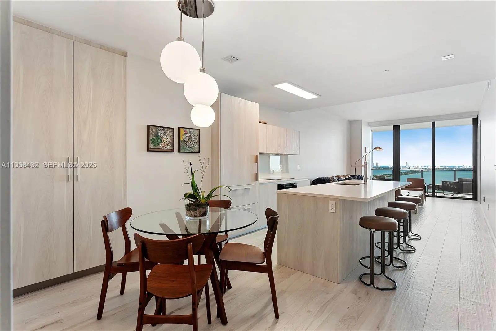 Photo of Listing #A11968432