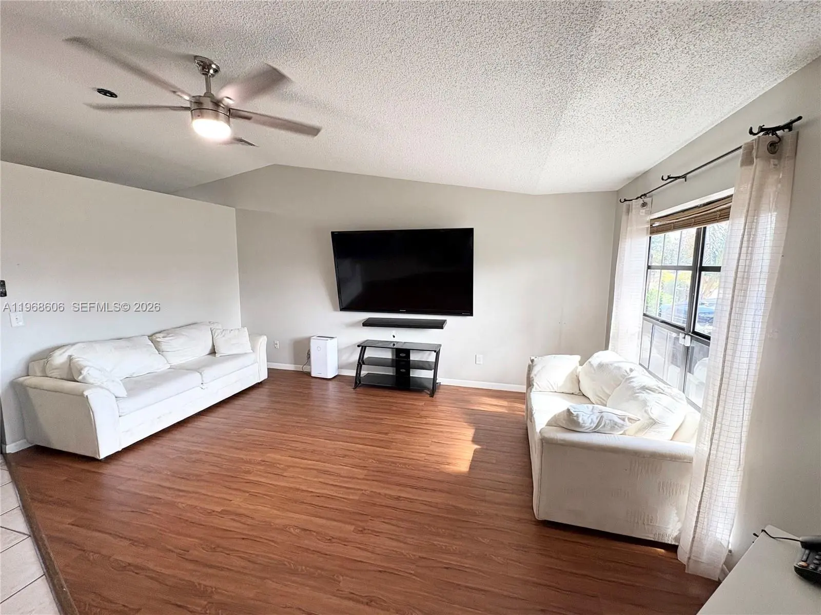 Photo of Listing #A11968606