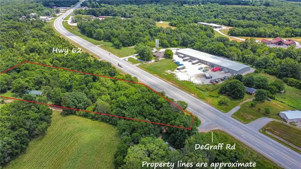 13610 Degraff Road, Rogers