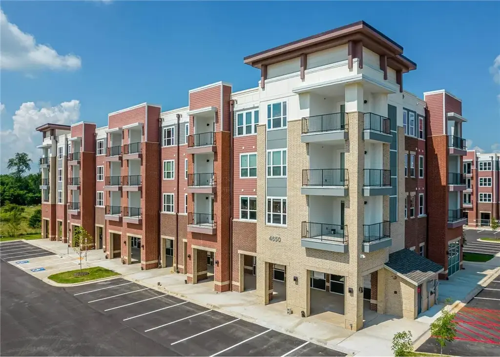 4650 S Pinnacle Hills Parkway A112, Rogers