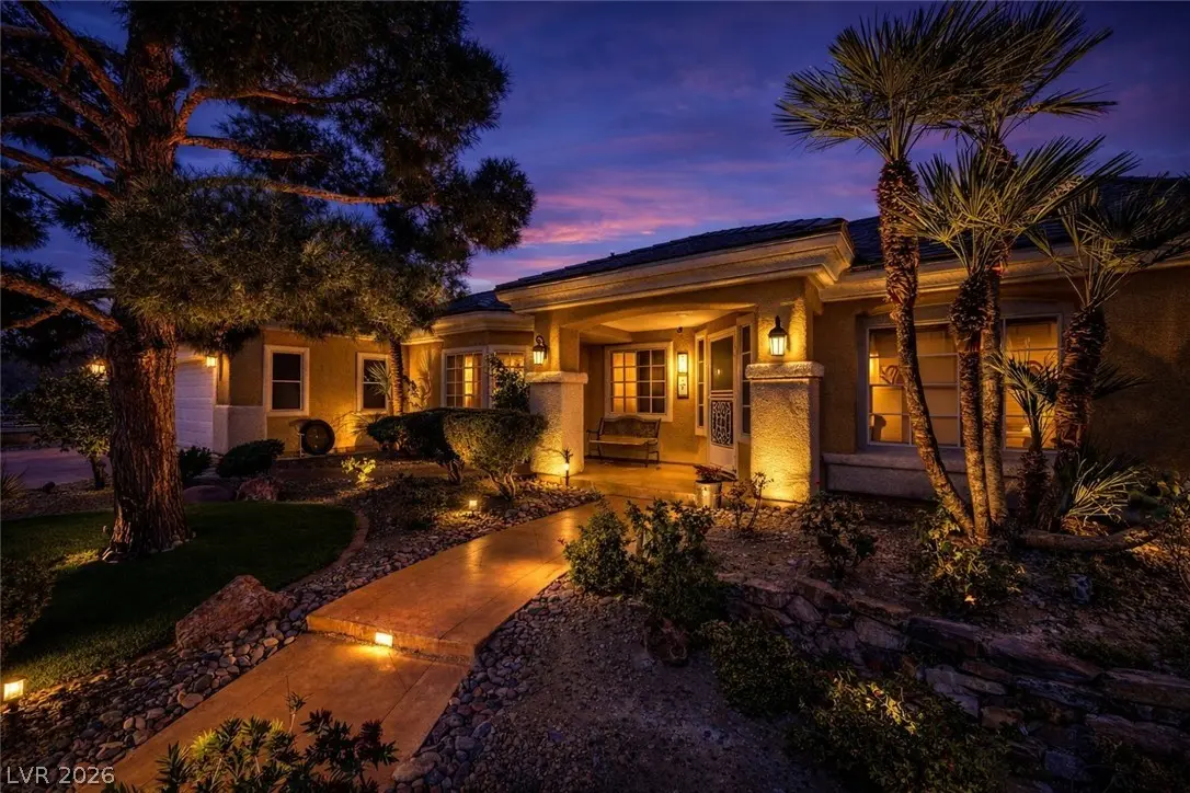 Photo of Listing #2757885