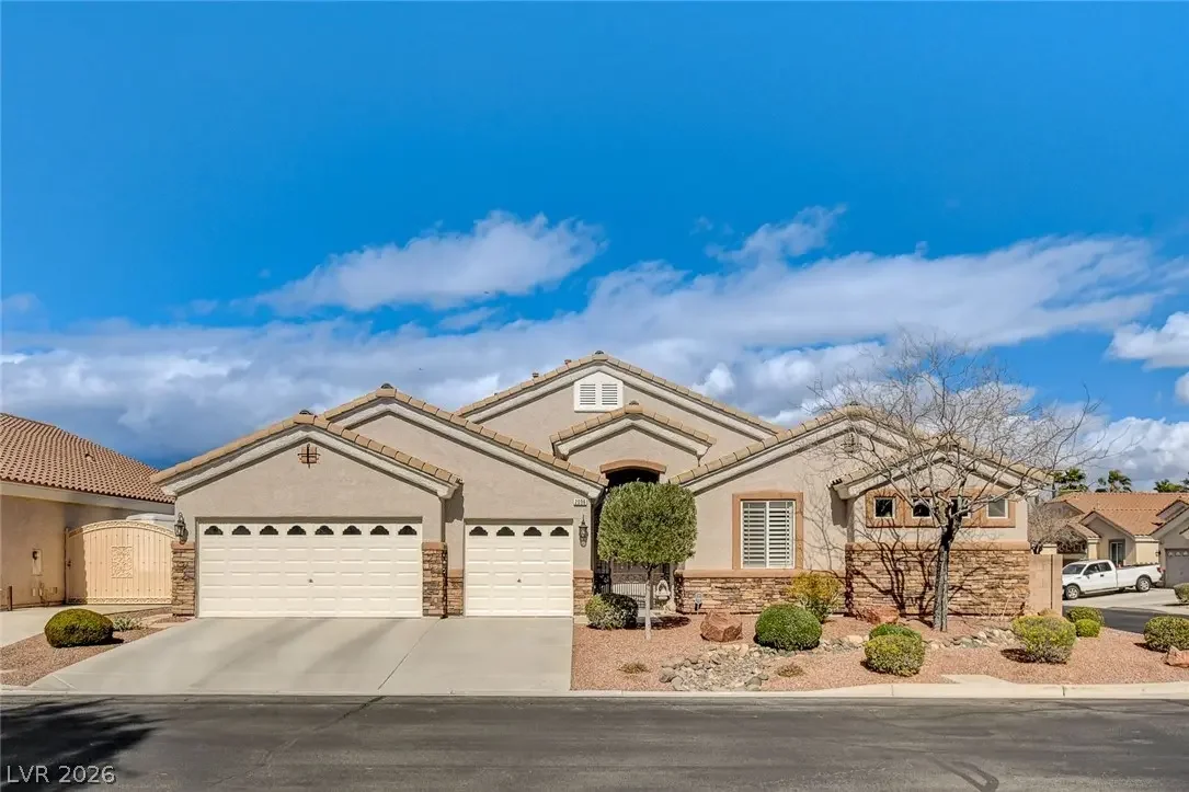 Photo of Listing #2757908