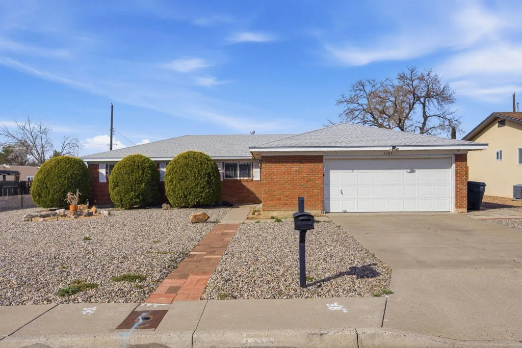 4305 Andrew Drive Ne, Albuquerque