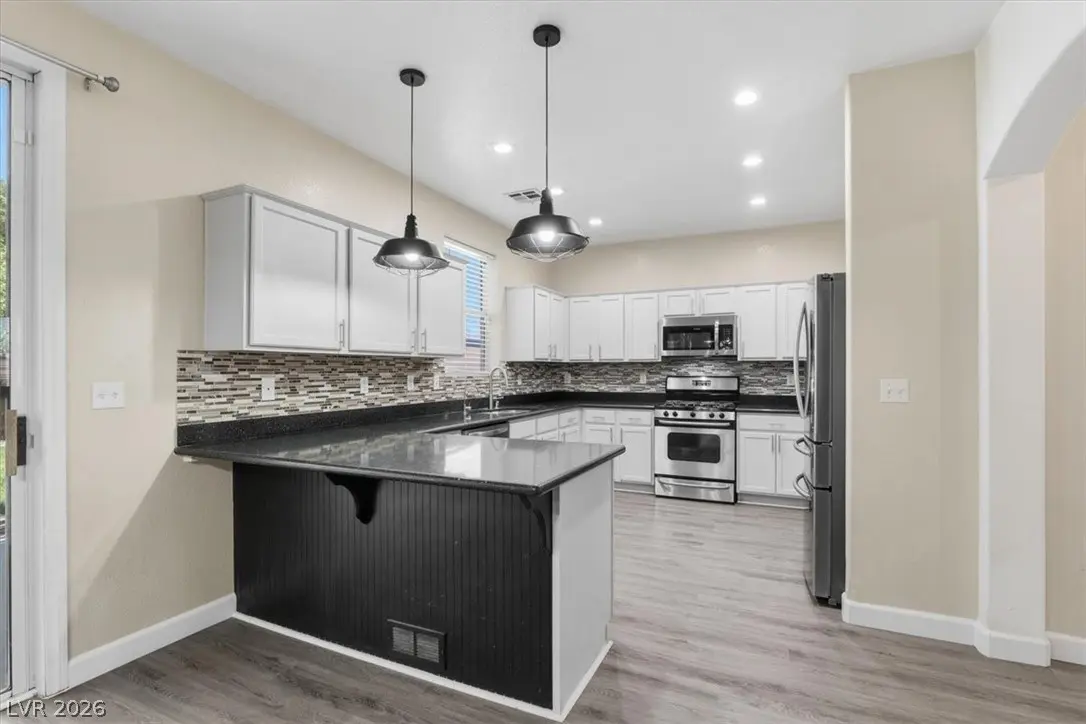 Photo of Listing #2757724