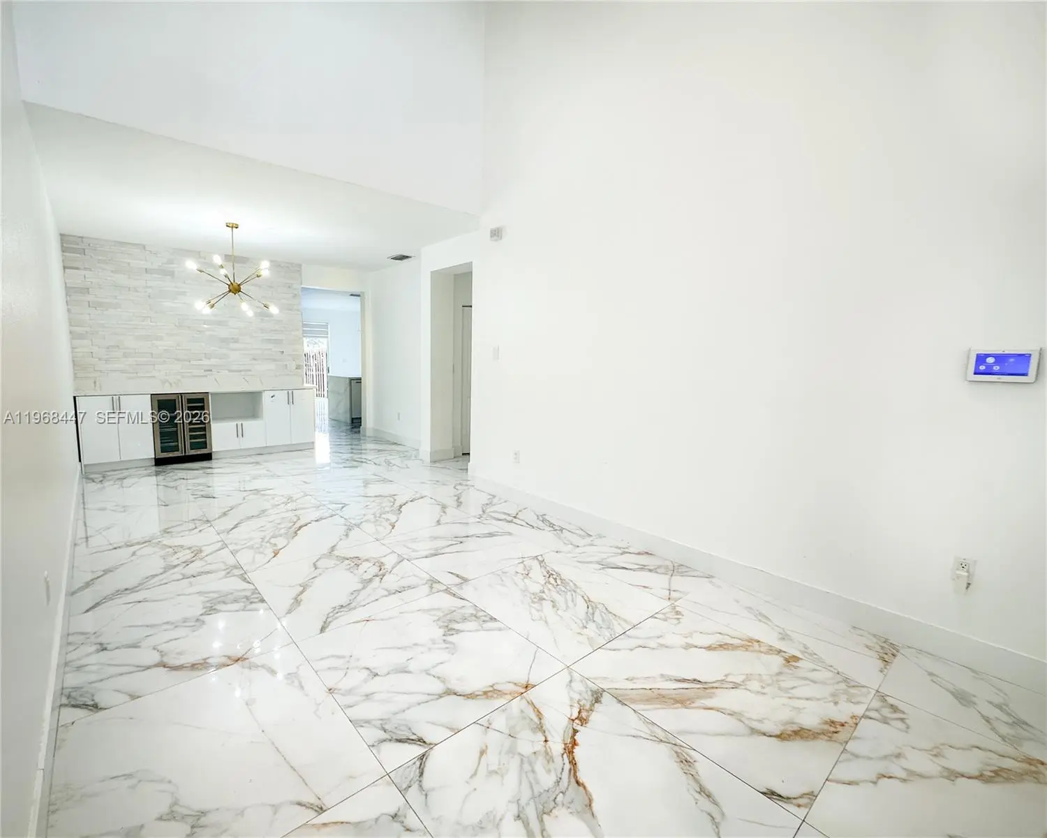 Photo of Listing #A11968447