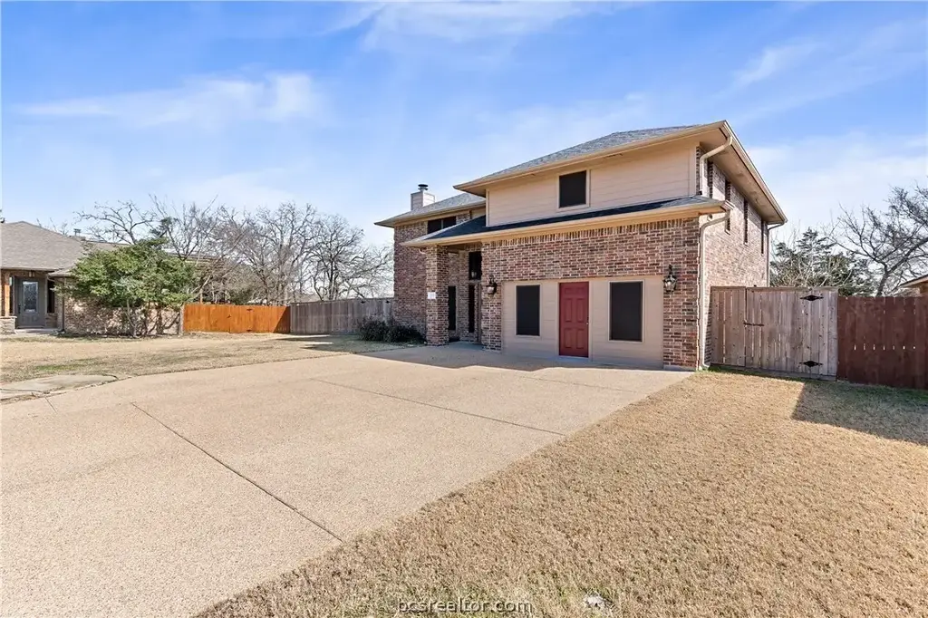 1112 Hopewell Court, College Station