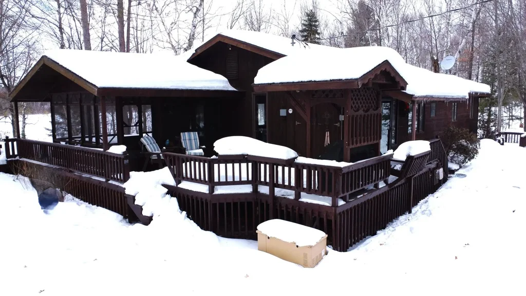 1091 Amber Lake Ln N, Lac du Flambeau