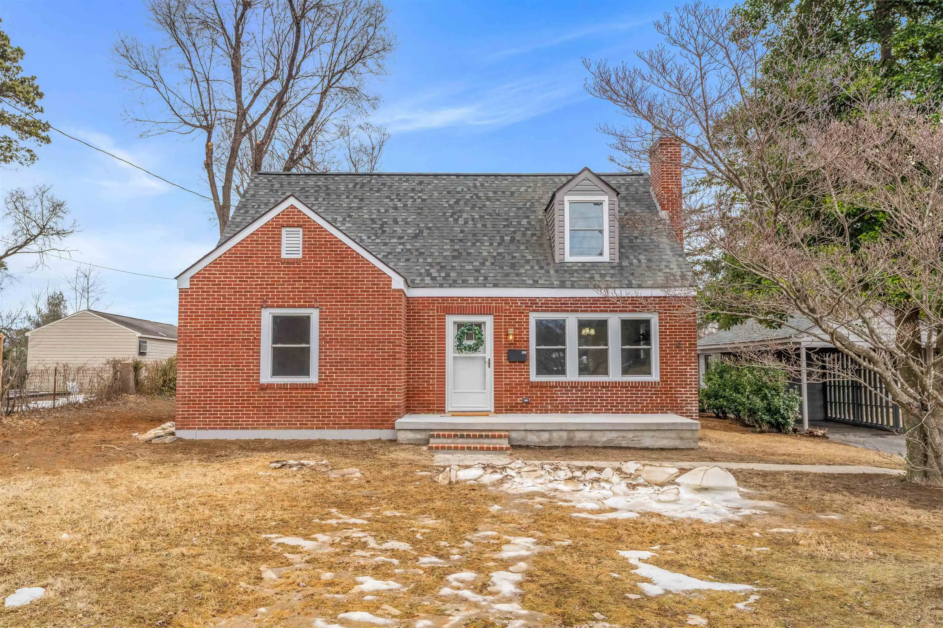 300 Alphin Ave, Waynesboro