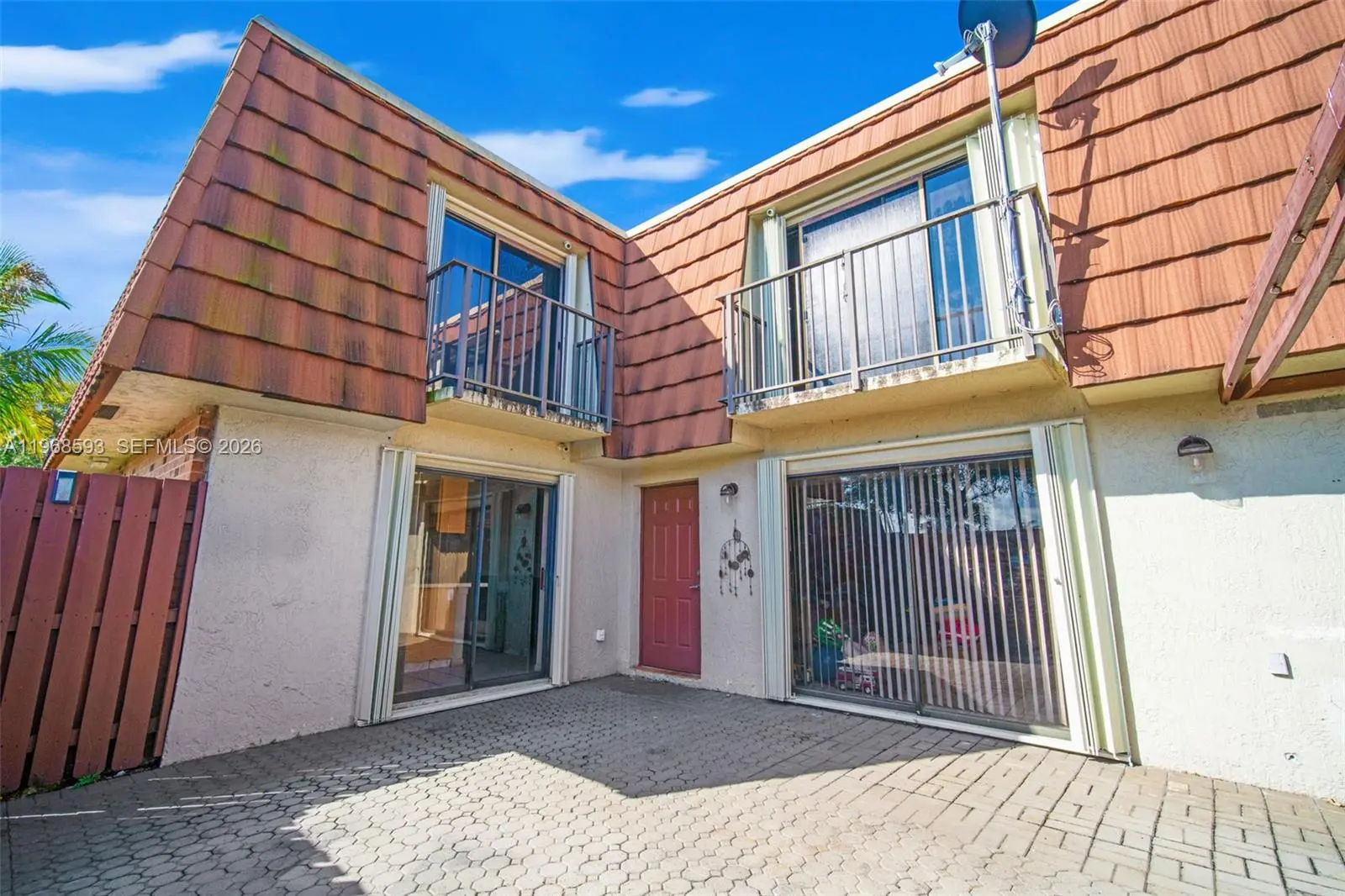 Photo of Listing #A11968593