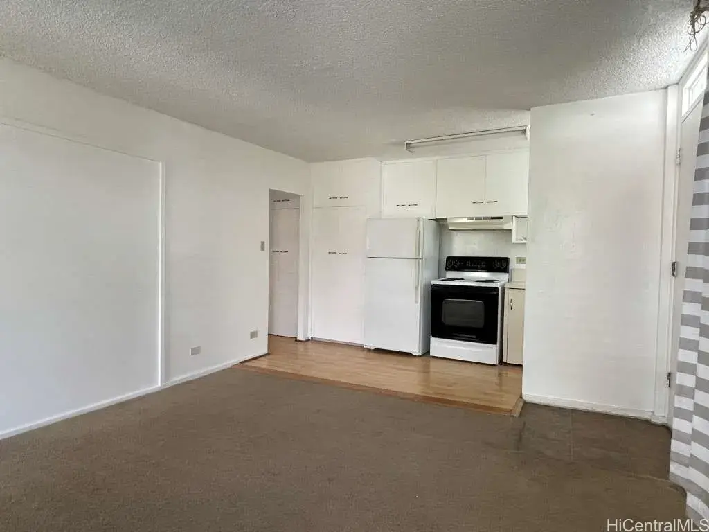 1525 Pensacola Street # 300, Honolulu