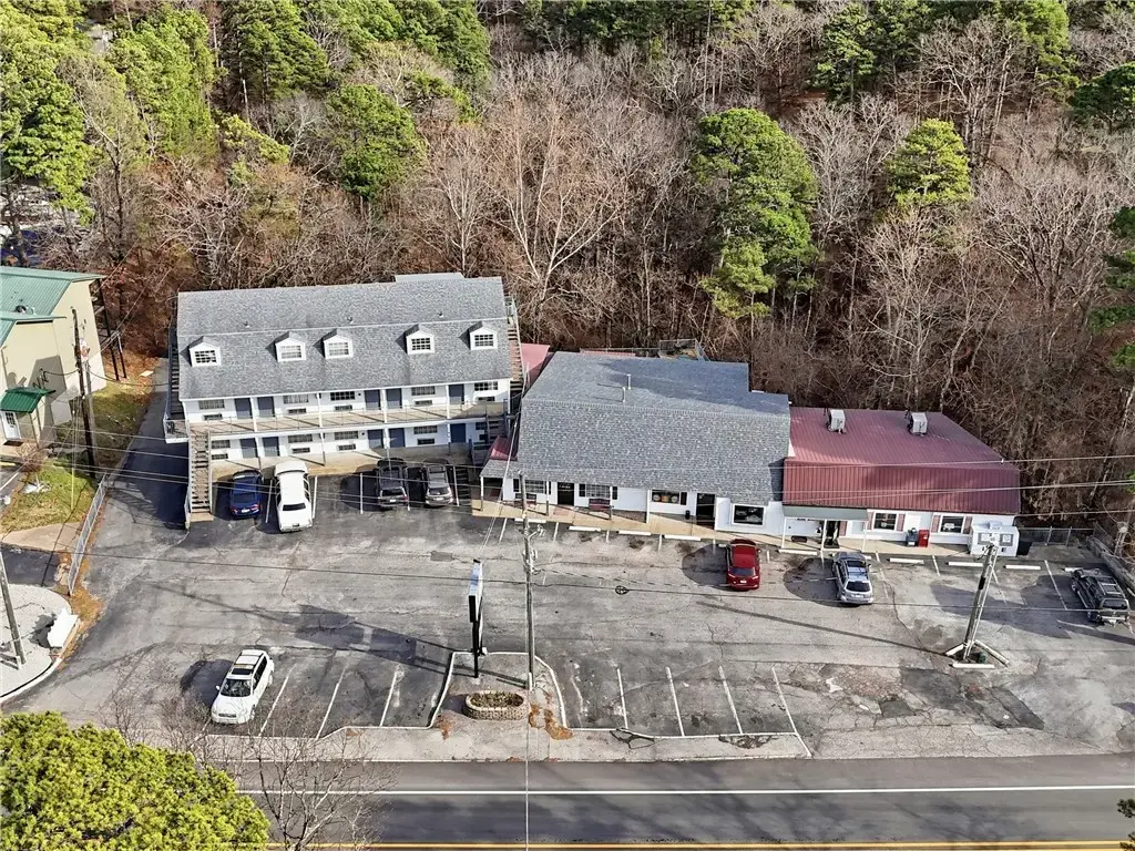 2036 & 2038 E Van Buren, Eureka Springs
