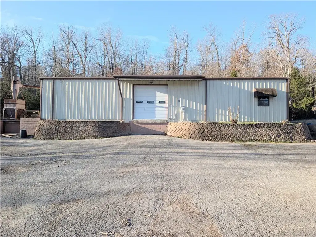 42 Cabinet Lane, Mountain Home