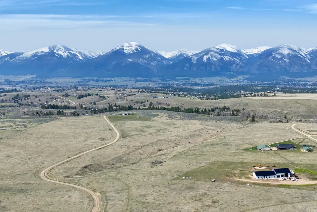Nhn Pathfinder Road, Stevensville