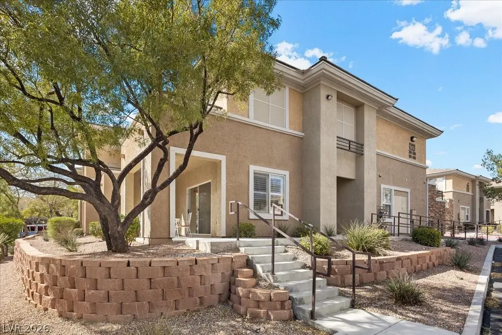 Photo of Listing #2758026