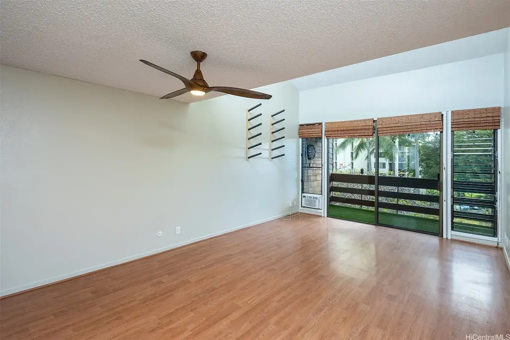 1015 Aoloa Place # 406, Kailua