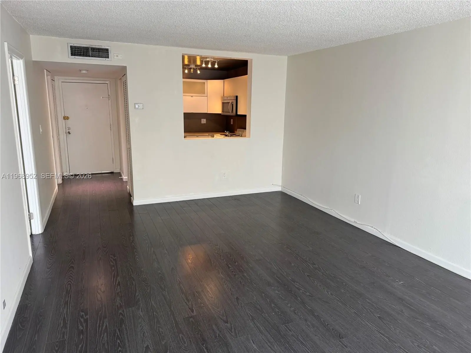 Photo of Listing #A11968952