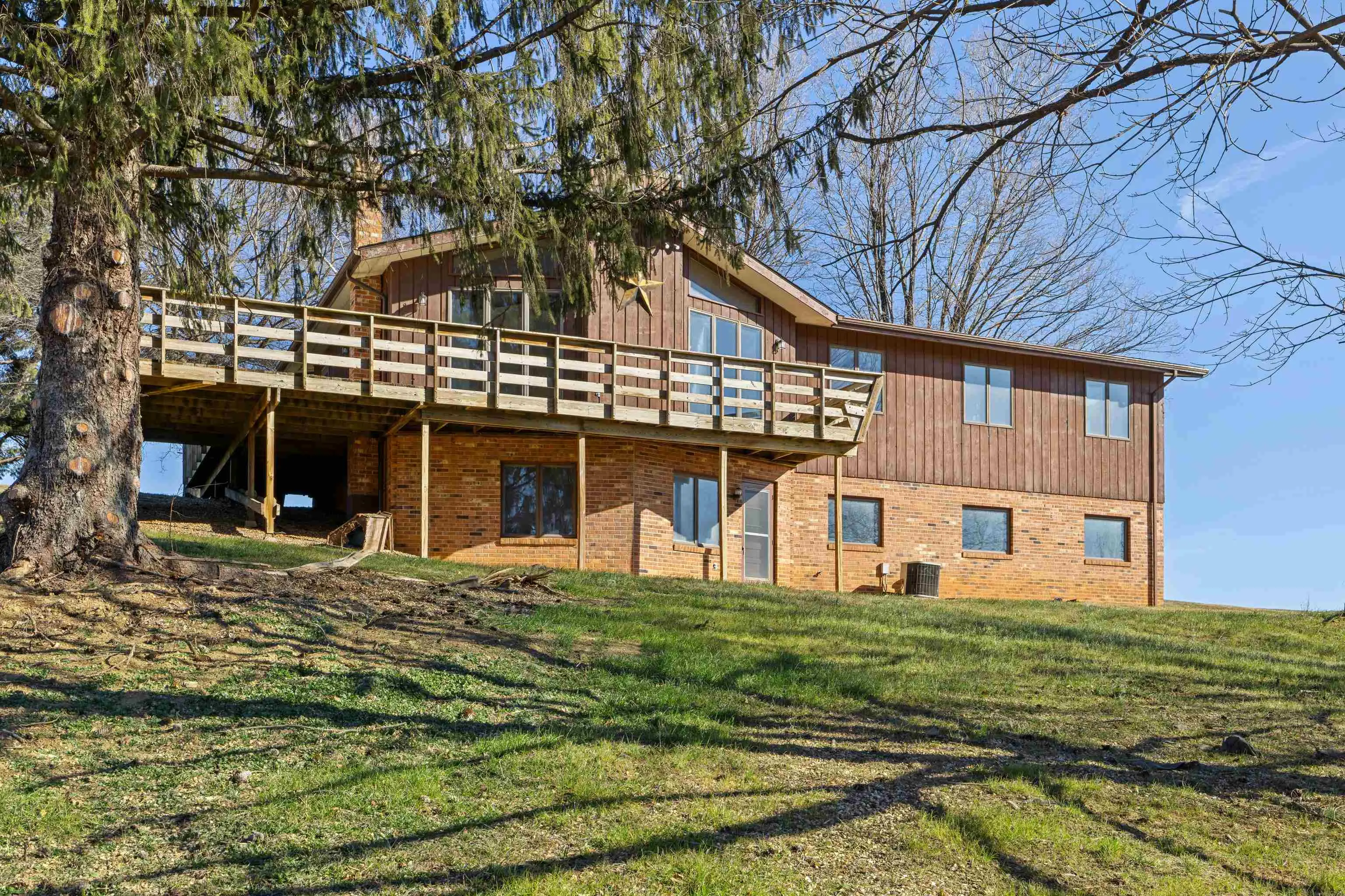 355 Fairburn Rd, Mount Solon