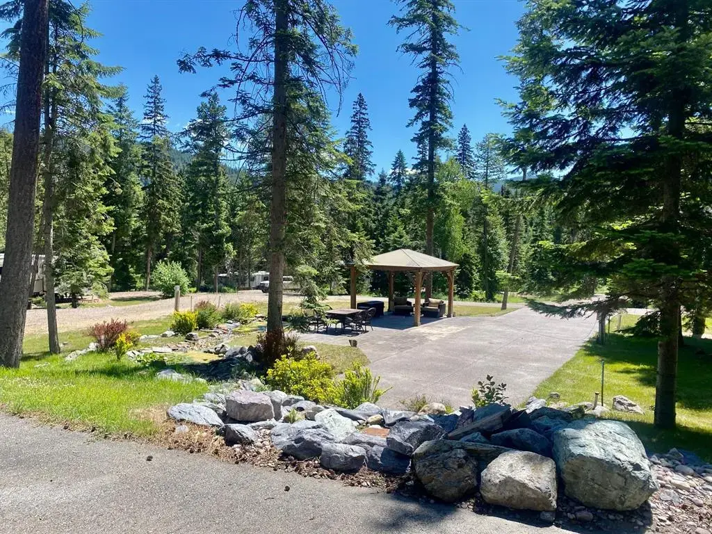 32970 Ninebark Lane, Bigfork