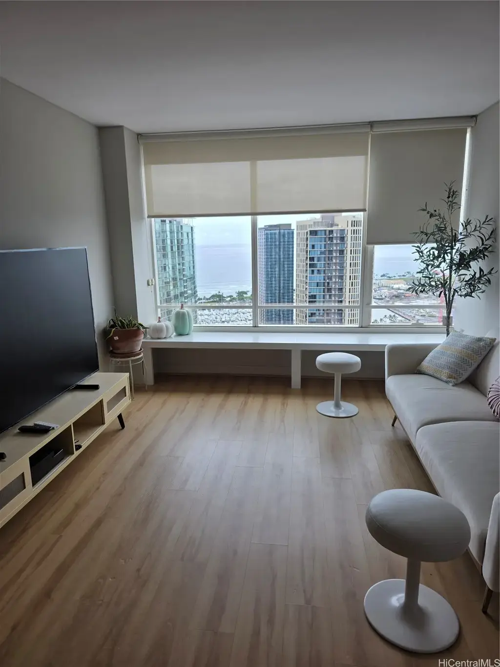 1009 Kapiolani Boulevard # 4609, Honolulu