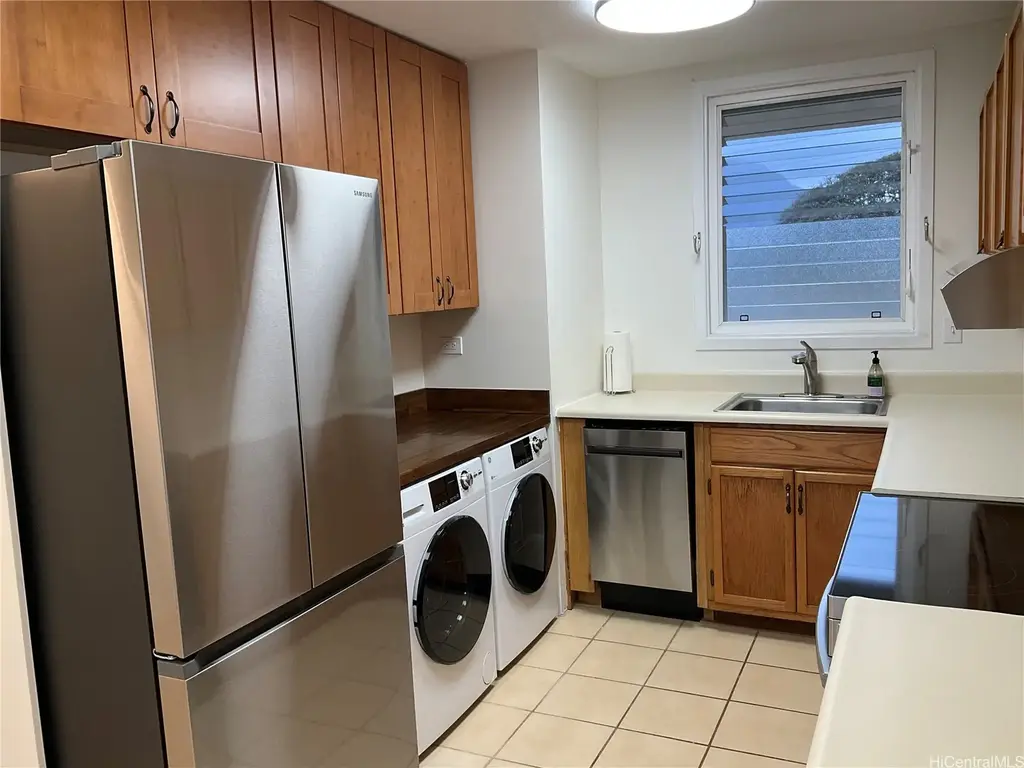 14 Aulike Street # 306, Kailua