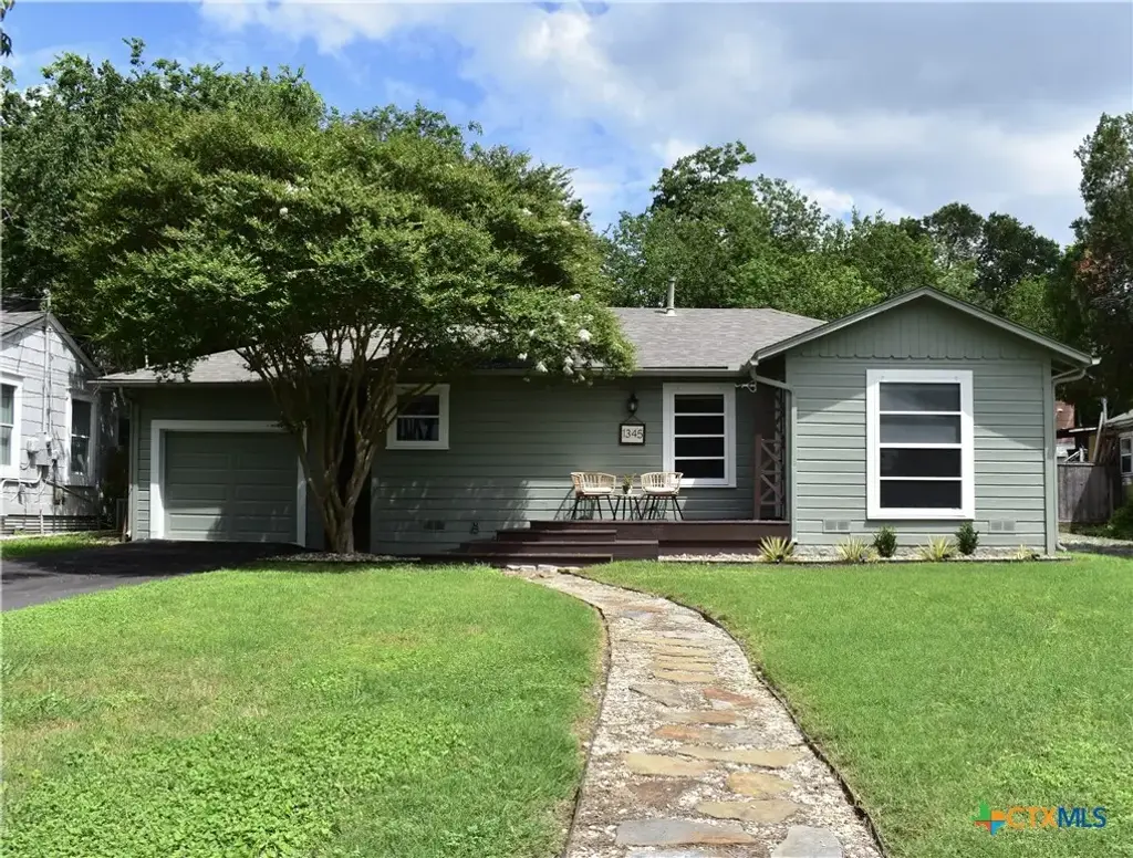 1345 Lee Street, New Braunfels