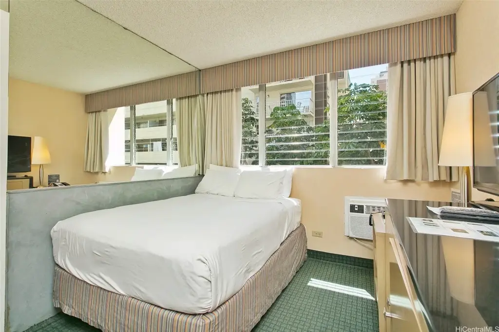 (unit #205) 444 Kanekapolei Street, Honolulu