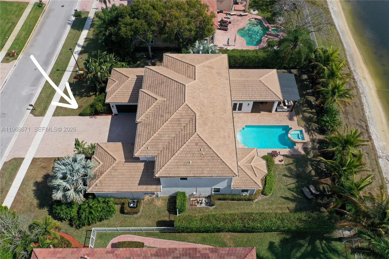 Photo of Listing #A11969671