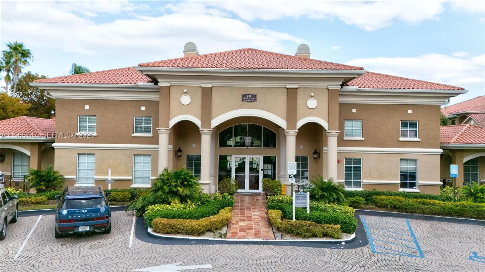 Photo of Listing #A11965747